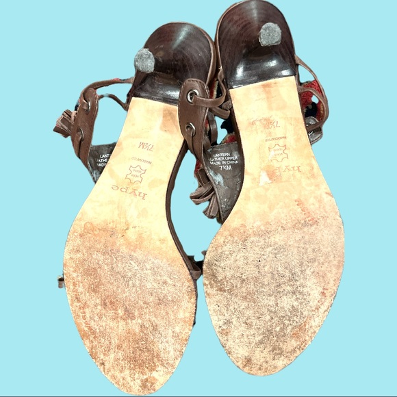 HYPE 2 1/2” heel mule brown leather with tassle size 7.5 - Picture 3 of 7